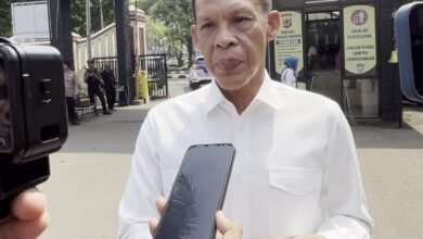 Jaro Ade: “1000 Persen Dukung Kebijakan Tambang"