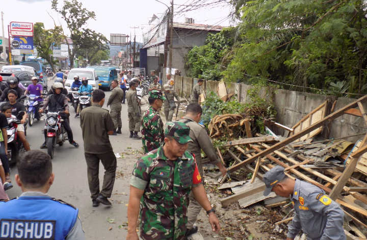 Penertiban PKL di Leuwiliang Dilakukan Bertahap, Satpol PP Tegaskan Berdasarkan Perda Ketertiban Umum