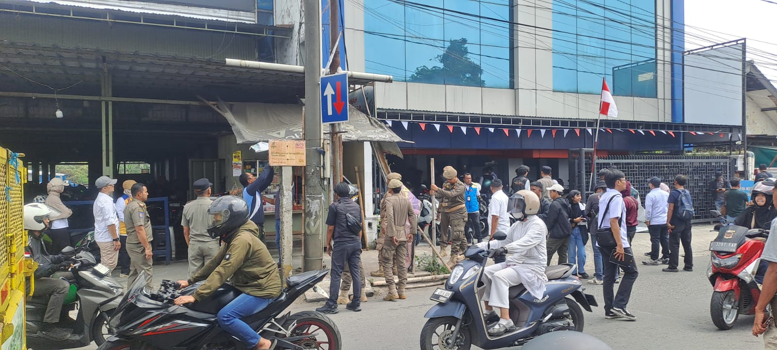 Pajak Nunggak, 23 Parkir Motor Mayor Oking Terancam Disegel