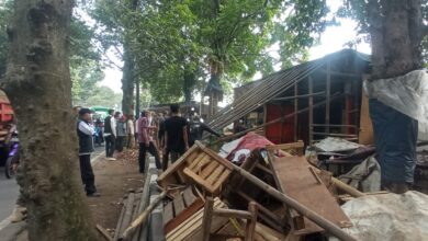 PKL Cipor Disikat, Puluhan Lapak Dibongkar, Ruang Publik Dikembalikan