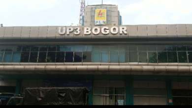Spanning Hampir 2 Tahun, Warga Geruduk PLN UP3 Bogor, Media Bertanya Malah Diminta Bersurat