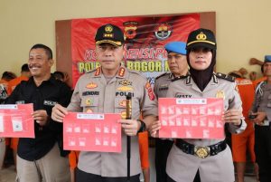 Dalam Sebulan Polres Bogor Berhasil Amankan 265,2 Gram Sabu Dan 13 Pelaku IMG 20191206 WA0070