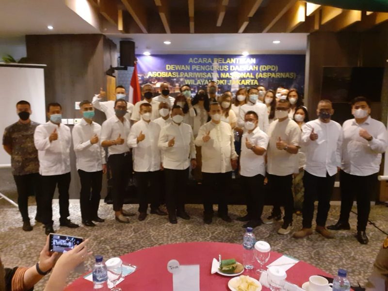 Jefri Tambayong, SH Resmi Dilantik Sebagai Ketua DPD ASPARNAS DKI Jakarta a37bd29a 12f7 40ea 9d88 bd35e3cf4134 e1604136146508