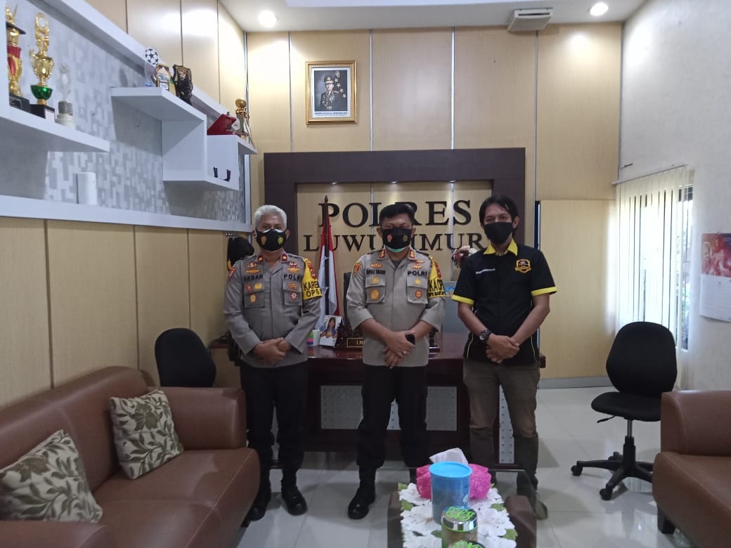 Kapolres Luwu Timur: "Pada Polri Terdapat Klasterisasi Menjawab Media" WhatsApp Image 2021 01 22 at 18.19.28