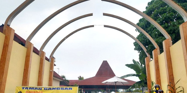 Malang Gangsar Park: A Family-Friendly Destination with Mini Waterpark and Scenic Views