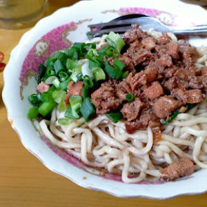 Mie Ayam Solo Paijo: Kuliner Legendaris di Batu yang Bikin Ketagihan