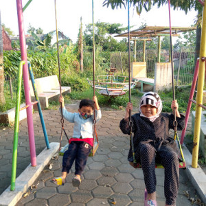 Taman Rekreasi Pinggir Sungai Code: Oase Hijau di Tengah Kota Yogyakarta