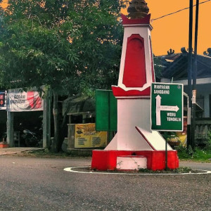 Tugu Jomblo: Simbol Unik dan Menarik di Sukoharjo