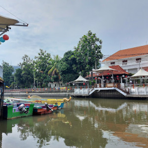 Taman Prestasi Surabaya: Destinasi Wisata Air Menarik di Tengah Kota