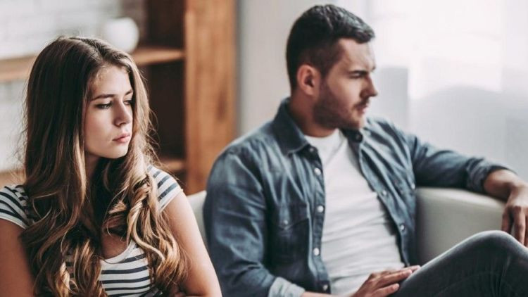 6 Ways to Face a Grumpy Boyfriend Because of Trivial Things