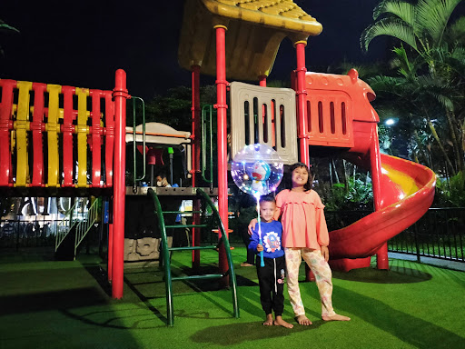 Playground Alun-alun Batu: Serunya Bermain di Hati Kota Batu