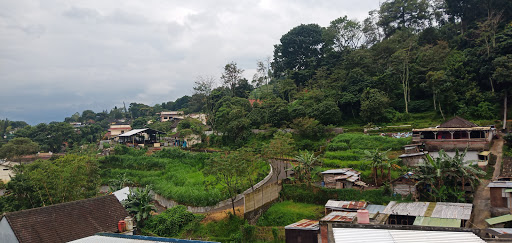 Bukit Songgoriti: Pesona Alam Batu yang Menakjubkan