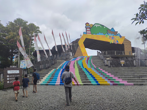 Waterboom Jogja: Destinasi Seru untuk Liburan Keluarga di Yogyakarta