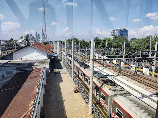 Stasiun Solo Balapan: Pusat Konektivitas dan Bisnis di Surakarta