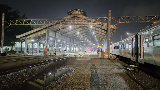 Stasiun Purwosari: Gerbang Menuju Kota Solo yang Ramah dan Modern