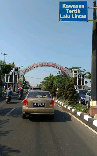 Tugu Sukoharjo Makmur: Monumen Kebanggaan Warga Sukoharjo