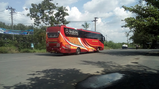 Terminal Bus Bejen Karanganyar: Pusat Transportasi Menuju Berbagai Destinasi