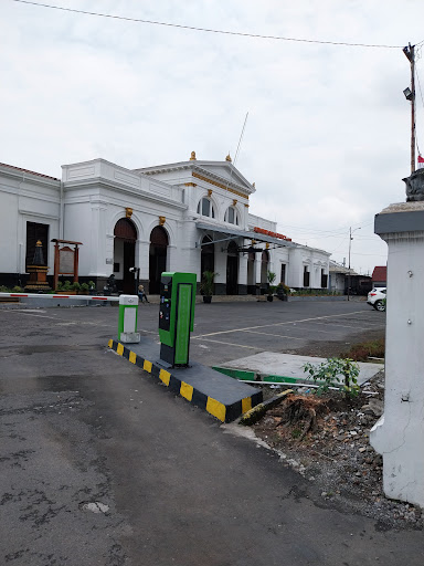 Stasiun Solo Jebres: Pusat Transportasi di Kota Solo