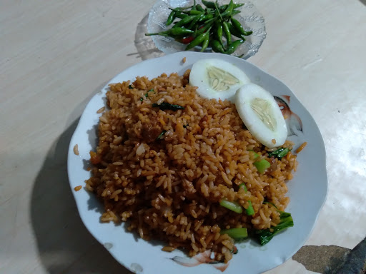 Kuliner Pak Duro: Kelezatan Nasi Goreng, Bakso, dan Mie Ayam di Pasar Batu