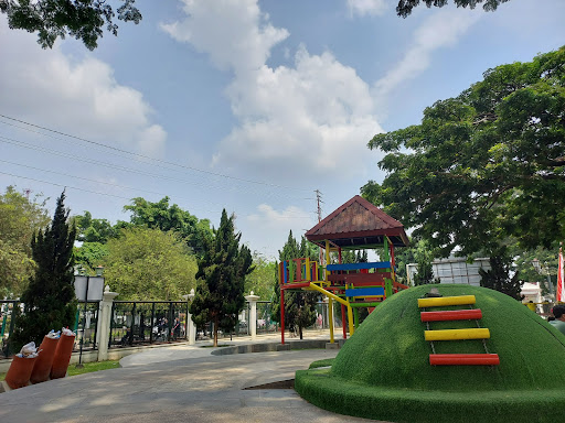 Taman Vredeburg: Oase Hijau di Tengah Kota Yogyakarta