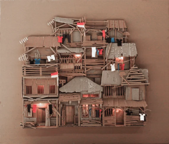Beneath The Luxury (Di Balik Kemewahan)