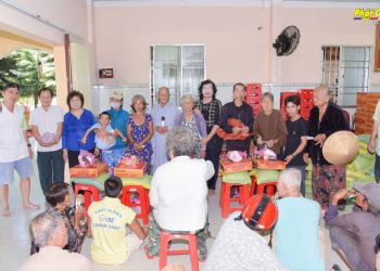 Bạc Liêu: Trao quà từ thiện tại tịnh thất Pháp Tánh