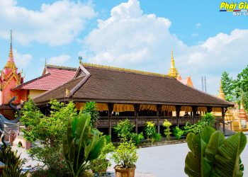 Bạc Liêu: Ấm áp Lễ Dâng Y Kathina tại chùa Buppharam