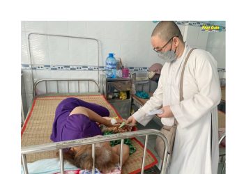 Bạc Liêu: Chùa Giác Hoa trao 700 phần quà giữa mùa dịch