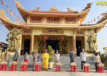 Bạc Liêu: Chùa Long Phước trao 1 tấn gạo cho người dân xã Long Điền