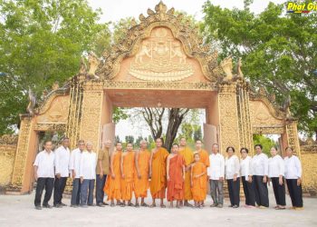 Bạc Liêu: Lễ Dâng bông trước thềm năm mới Chol Chnam Thmay tại chùa Soryaram (Cái Giá Giữa)