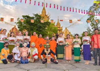 Bạc Liêu: Hân hoan Lễ rước Đại lịch đón mừng Chol Chnam Thmay tại chùa Cosdon