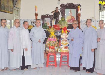 Bạc Liêu: Phân ban Ni giới Phật giáo tỉnh thăm và chúc Tết Chol Cham Thmay tại tịnh thất Pháp Tánh