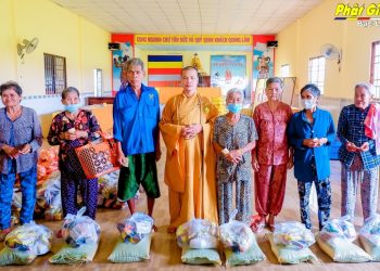 Bạc Liêu: Chùa Châu Long trao 250 phần quà cho người dân xã Châu Thới, huyện Vĩnh Lợi