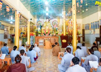 Bạc Liêu: Đạo tràng chùa Linh Ứng trì kinh Vu lan nhân mùa hiếu hạnh