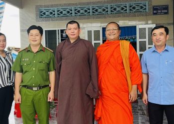 Bạc Liêu: Chùa Cosdon phối hợp UBND thị trấn Phước Long bàn giao nhà tình thương tại ấp Long Hậu