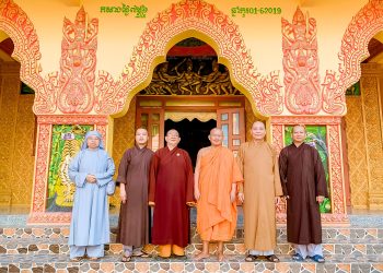 Bạc Liêu: Ban Trị sự Phật giáo tỉnh thăm và chúc mừng Lễ Sen Dolta tại các tự viện Phật giáo Nam tông trong tỉnh