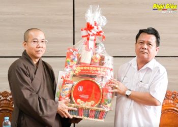 Bạc Liêu: Ban Dân tộc và Tôn giáo tỉnh thăm chúc Tết Ban Trị sự Phật giáo tỉnh