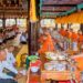 Bạc Liêu: Phật tử vân tập về chùa dâng cơm và nghe pháp trong những ngày Tết cổ truyền Chol Chnam Thmay