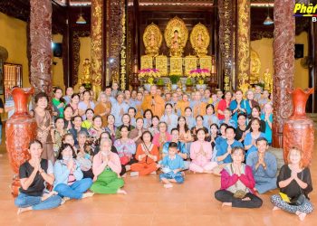 Bạc Liêu: Ban Từ thiện Báo Giác Ngộ trao quà cho người khuyết tật và các em học sinh có hoàn cảnh khó khăn tại chùa Giác Hoa