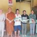 Tin vắn – Chùa Cosdon trao quà