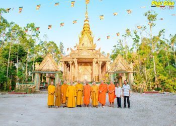 Bạc Liêu: Văn phòng 2 Trung ương GHPGVN và Ban Trị sự Phật giáo tỉnh chúc Tết Chol Chnam Thmay tại chùa Đìa Muồng và chùa Ghositaram