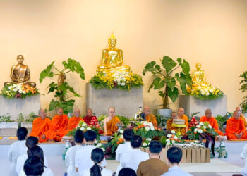 Cà Mau: Trang nghiêm lễ Dâng y tắm mưa tại Nhật Quang và Công Đức Lâm Phật Tự