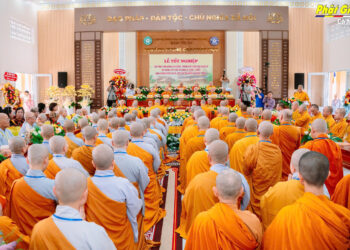 Riêng tư: Cà Mau: Trường Trung cấp Phật học Bạc Liêu tổ chức Lễ Tốt nghiệp khóa VI