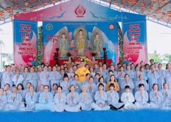 Cà Mau: Khóa tu “Một ngày an lạc” và lớp Giáo lý căn bản tại chùa Long Phước