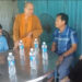 Cà Mau: Chùa Phước An hỗ trợ hoàn cảnh khó khăn tại phường Láng Tròn