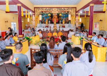 Cà Mau: Đêm Thiền Trà – Tổng kết Đạo tràng tại chùa Phong Lợi