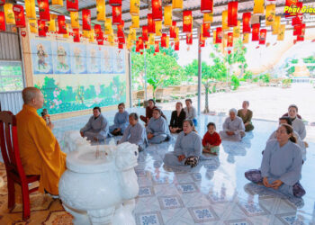 Tin vắn – Cà Mau: Đại đức Thích Đồng Tâm giảng thiền Vipassana cho Phật tử chùa Vạn Phước