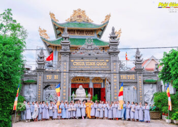 Cà Mau: Trang nghiêm khóa tu “Một ngày an lạc” tại chùa Vĩnh Quới
