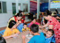Tin vắn – Cà Mau: Sinh viên Trường Đại học Nam Cần Thơ trao những suất cơm yêu thương đến các em tại Nhà trẻ Long Phước