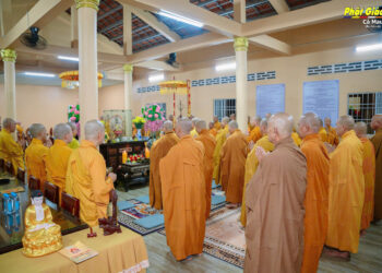 Tin vắn – Cà Mau: Trường hạ chùa Long Phước cử hành lễ Sám hối, Bố tát mùa An cư